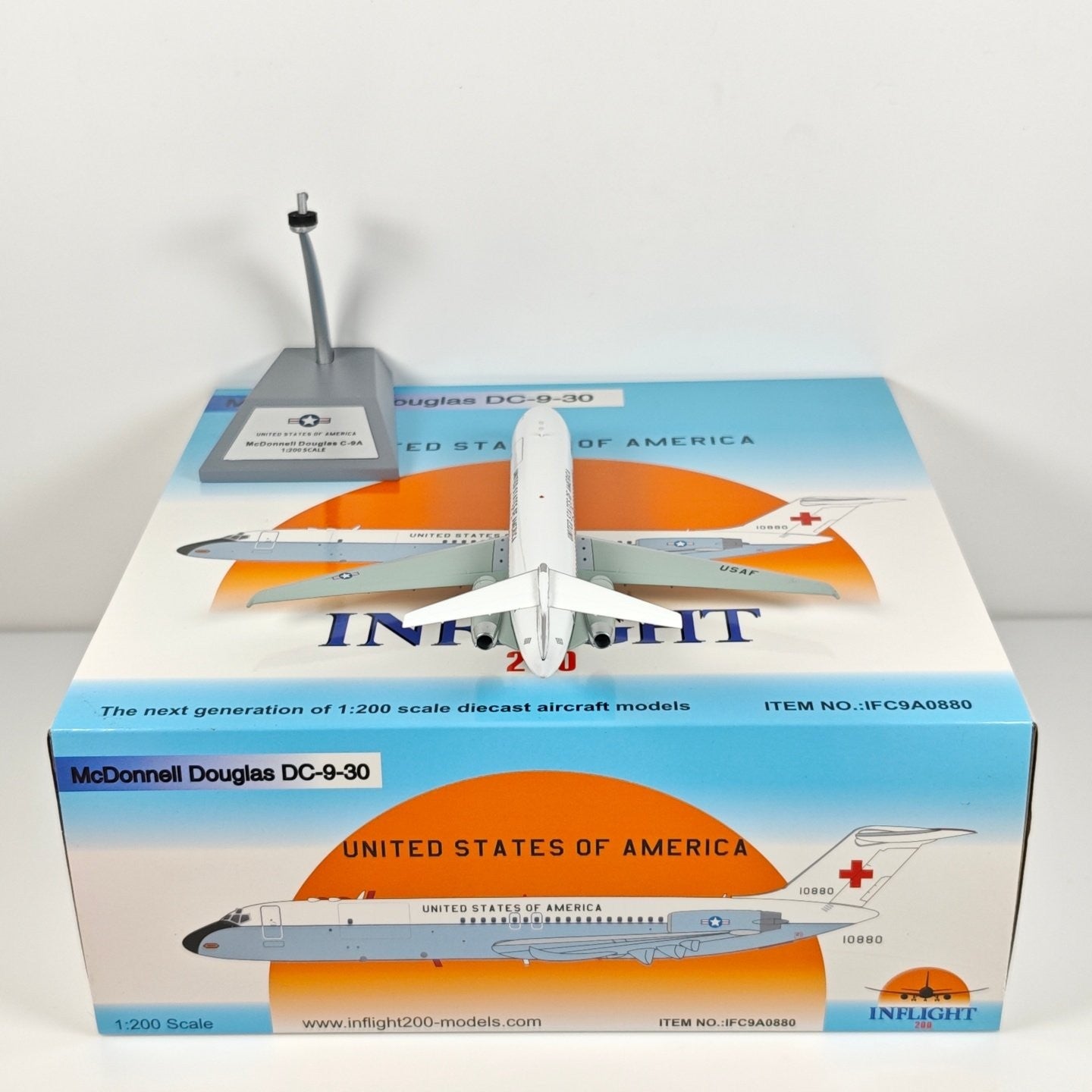 1:200 InFlight United States of America DC-9-30 10880 Airplane Diecast Model