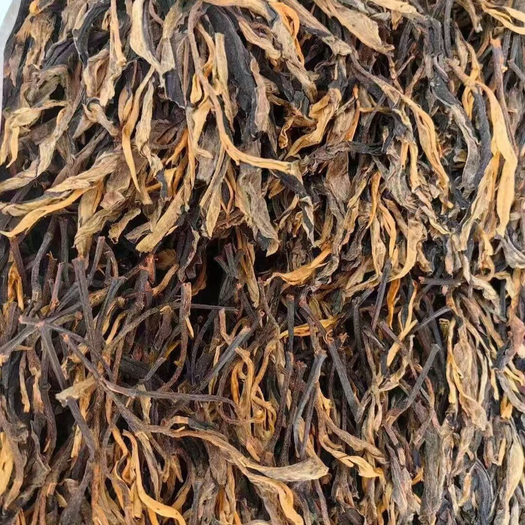 Handmade YunNan DianHong Black tea Spring Ancient trees BaBa DianHong black tea