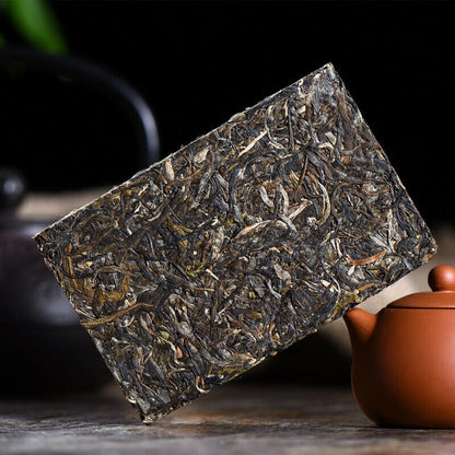 Green Tea Brick Yunnan Organic Pu-Erh Tea Ancient Tree Pu'er Health Care 250g
