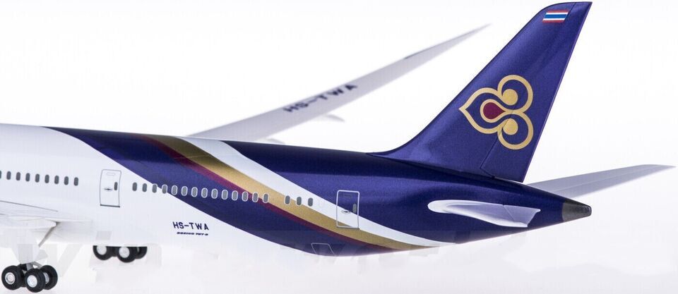 1:200 32CM Hogan THAI BOEING 787-9 Passenger Plane ABS Plastic Aircraft Model