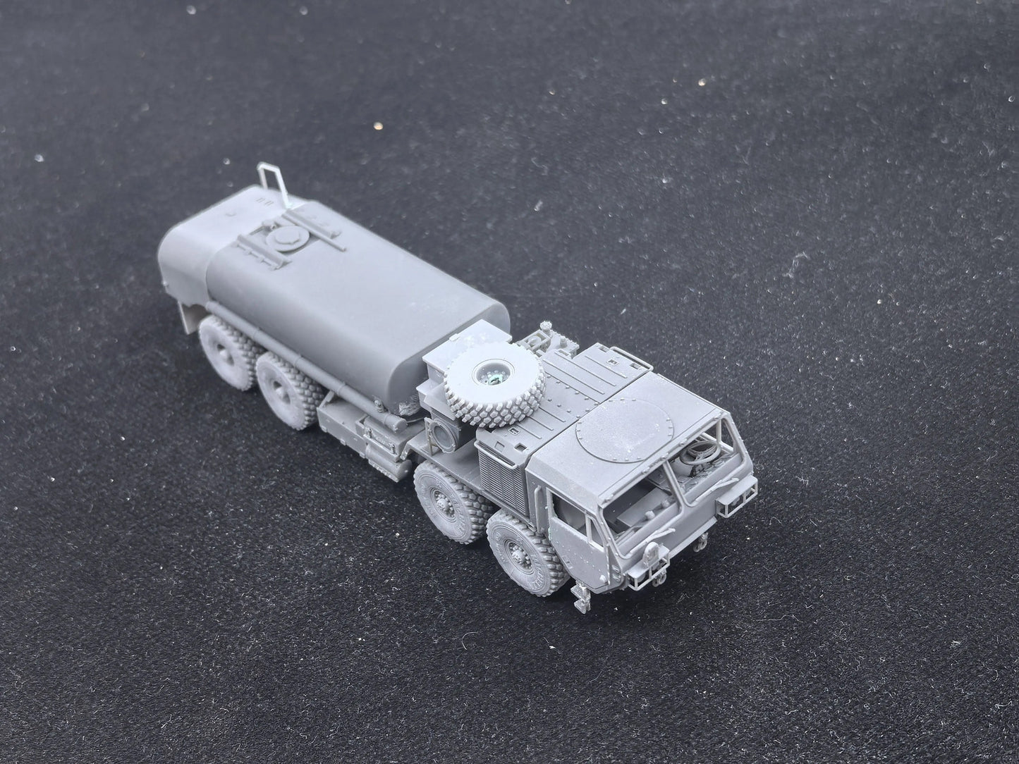 1/72/87/144 US Army OSHKOSH M978 A4 Oiltank Truck Unpainted Model Kit 3D Printed