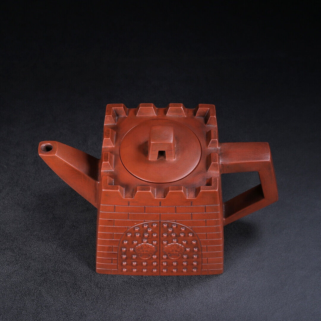 Chinese Yixing Zisha Clay Handmade Exquisite Teapot （长城 底款：徐汉棠）