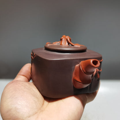 Chinese Yixing Zisha Clay Handmade Exquisite Teapot （梅花竹韵壶 底款：顾景舟)