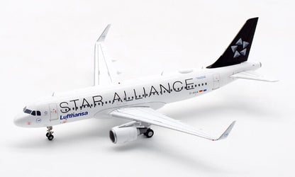 JC Wings Lufthansa Star Alliance Airbus A320 D-AIUA 1:200 plane Pre-builded