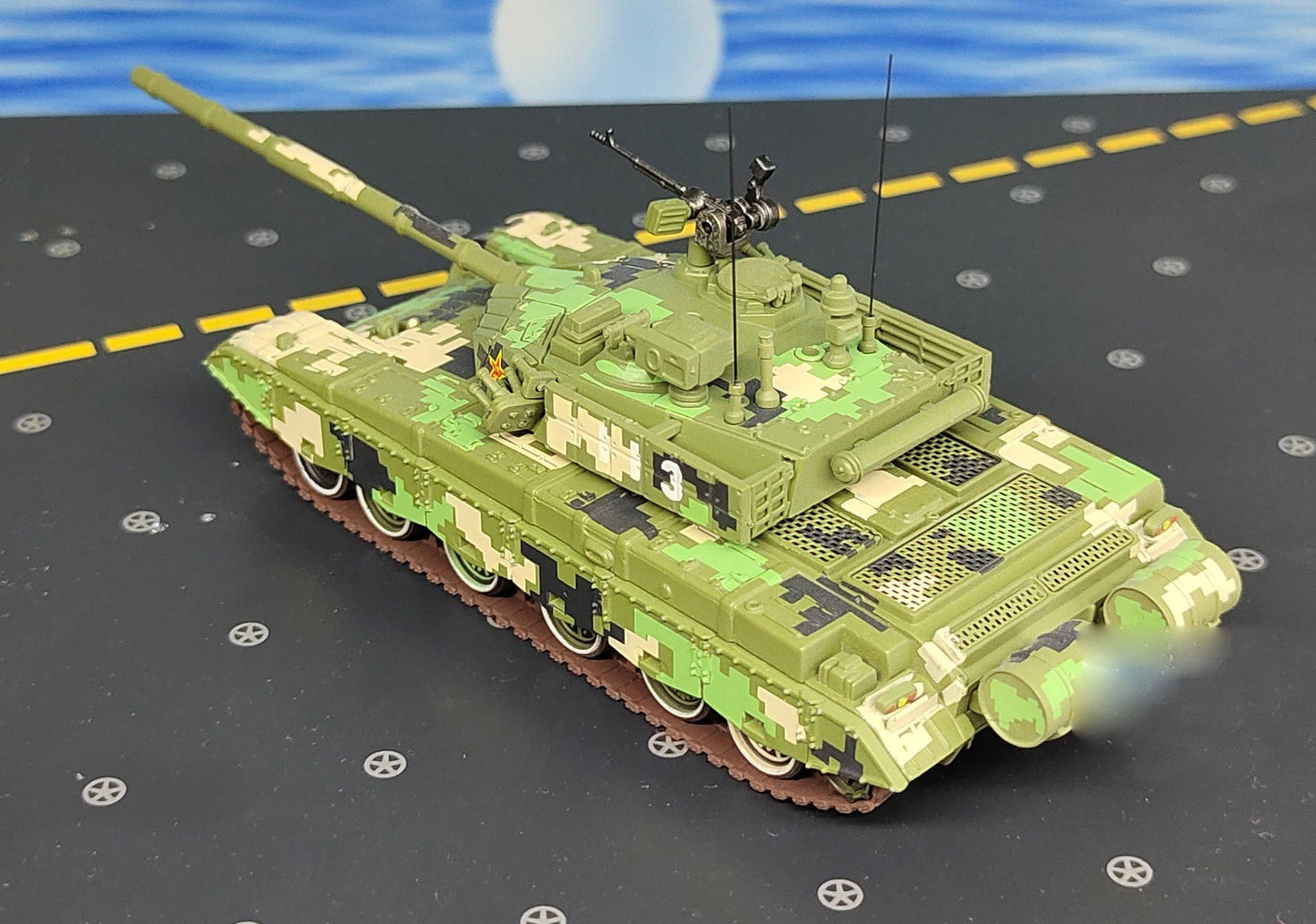 Chinese Type 99 main battle tank Early Digital Camouflage 1/72 DIECAST MODEL