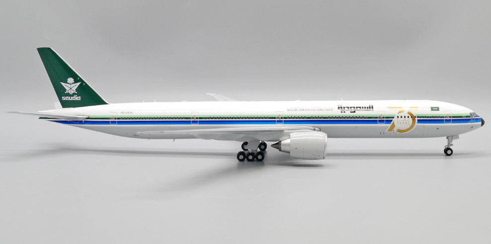 1:200 37CM JC Wings Saudia BOEING 777-300ER Passenger Airplane Diecast Model