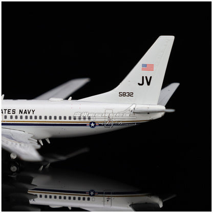 1:400 JC Wings U.S. Navy BOEING 737-700 C-40A Airplane Diecast Aircraft Model