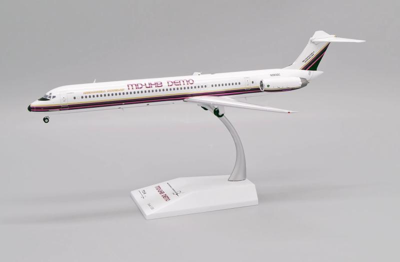 1:200 JC Wings MODONNELL DOUGLAS MD-81Passenger Airplane Diecast Aircraft Model