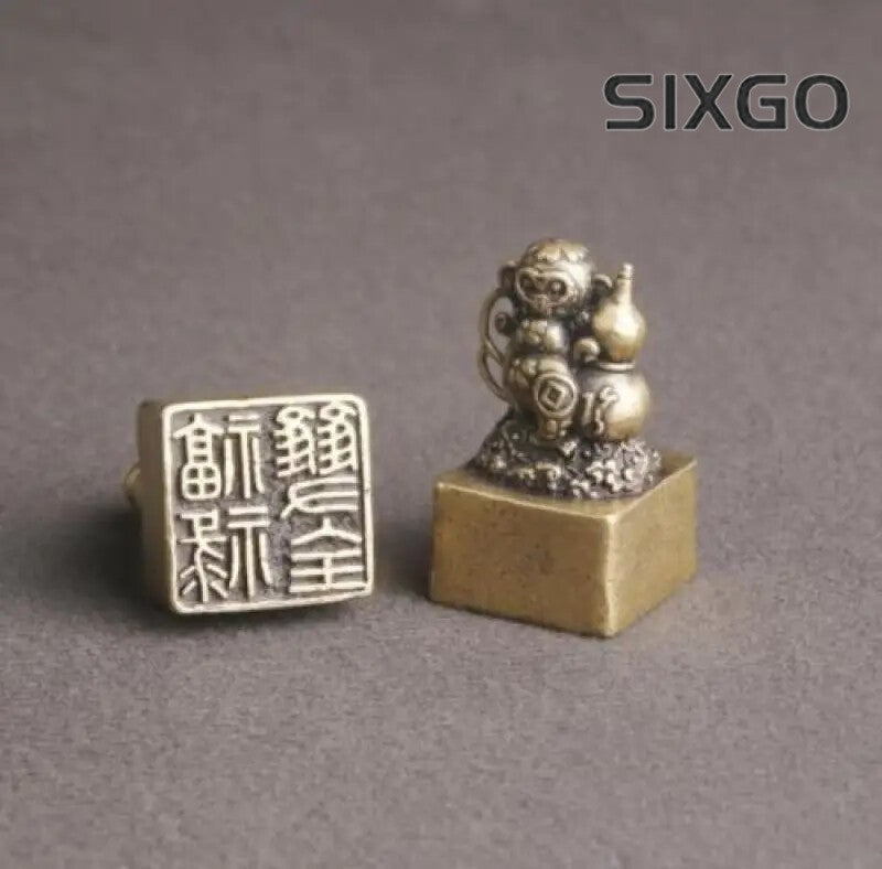 Chinese Retro Brass Monkey Seal Desktop Ornament Tea Pet Figurines Statues
