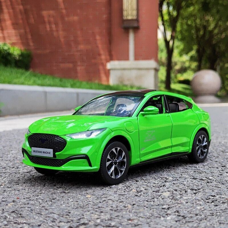 1:24 Ford Mustang Electric Horse Mach-E Diecast Model Car