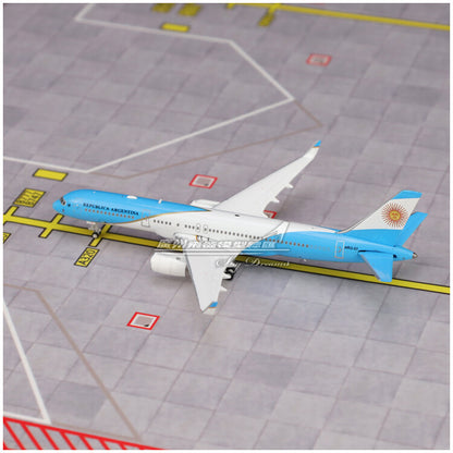 1:400 JC Wings FAA BOEING 757-200 Passenger Airplane Diecast Aircraft Model