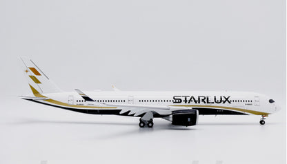 1:200 Wings Starlux Airlines Airbus A350-900XWB Airplane Diecast Aircraft Model