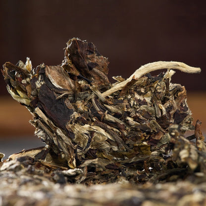 100g Yunnan Ancient Tree White Tea New Tea Moonlight White Tea Cake