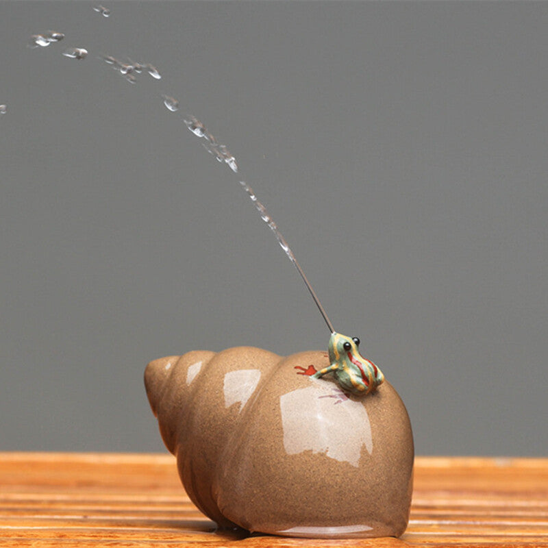 Zisha Tea Play House Decoration Creative Tea Pet Water Squirt Frog on