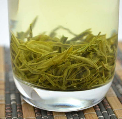 High quality early spring E Mei Mao Feng green tea, Ming Qian E Mei Mao Feng tea-