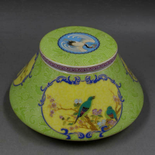 Antique Chinese Qing Yongzheng Porcelain Flower Bird Design Tea Caddy Jar