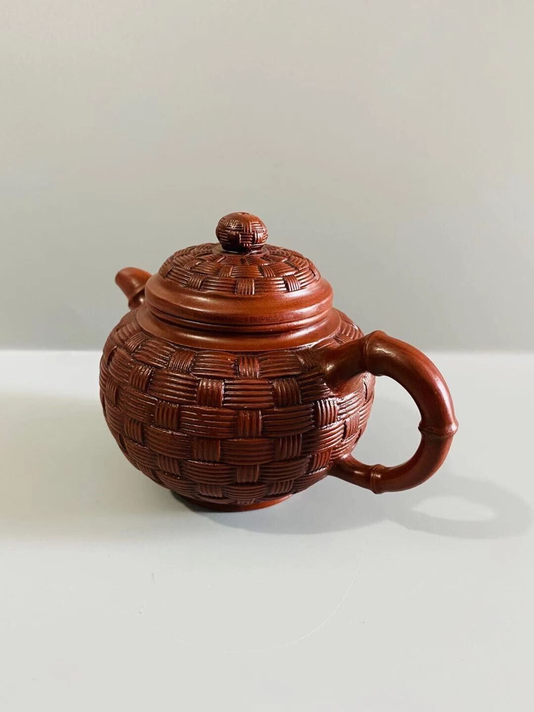 Chinese Yixing Zisha Clay Handmade Exquisite Teapot（竹编掇只壶 底款：姜礼明）