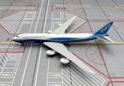 1:400 HX Models BOEING 747-8 Passenger Plane Airplane Diecast Aircraft Model