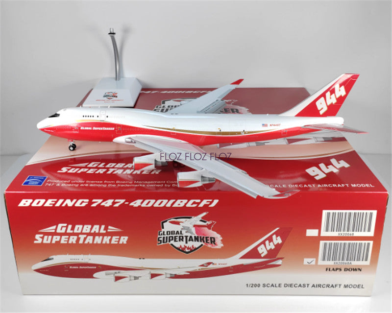 1:200 JC Global Super Tanker Services for Boeing B747-400F N744ST Flaps down