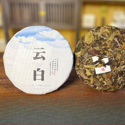 357g Yunnan Menghai High Mountain Ancient Tree Glutinous Aroma White Tea Cake