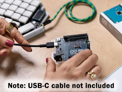 Arduino UNO R4 Minima - Renesas RA4M1 - USB-C, CAN, DAC (12 bit), OP AMP, SWD...