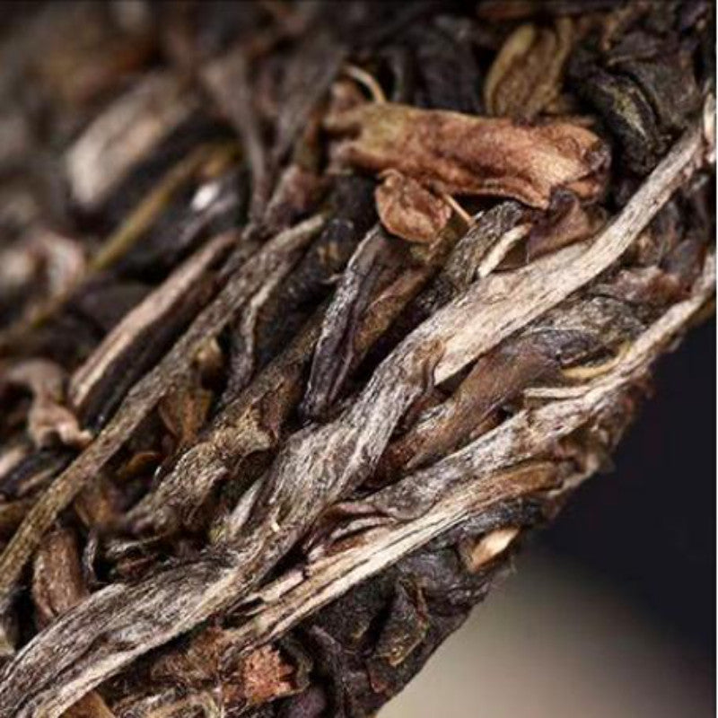 357g Iceland Mengku Pu-erh Raw Tea Cake Yunnan Qizi Ancient Tree Puerh Shengcha