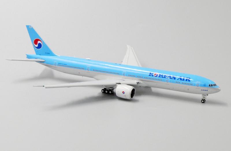1:400 JC Wings KOREAN AIR BOEING B777-300ER Passenger Airplane Diecast Model