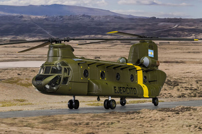 1/72 Nugan helicopter model CH-47C AE-520 Falklands War 1982 alloy
