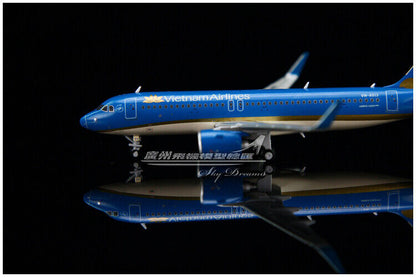 1:400 JC WINGS Vietmam Airlines AIRBUS A320neo Passenger Airplane Diecast Model