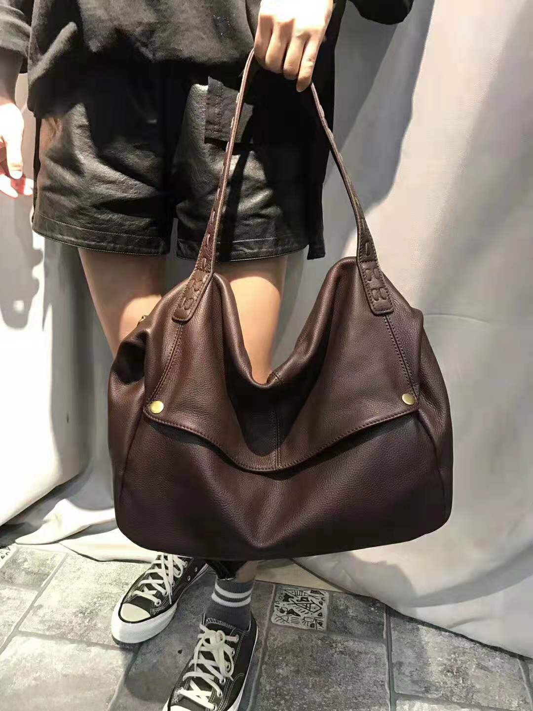 Cowhide Woven Bag is a One-Shoulder Cross-slung Bag for Women