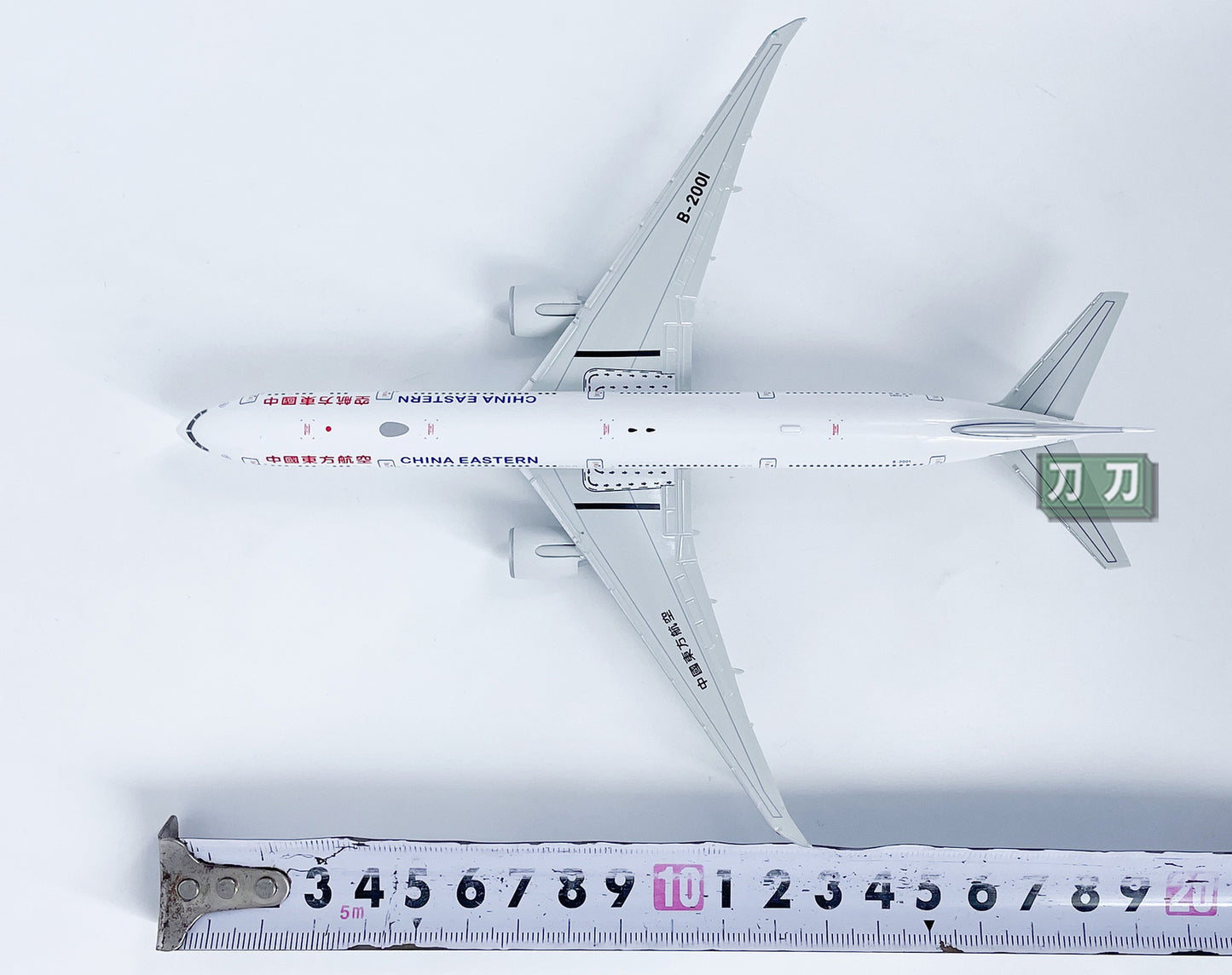 1:400 JET CHINA EASTERN B777-300ER B-2001 Passenger Airplane Diecast Model