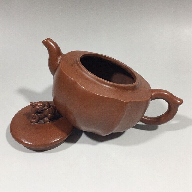 Chinese Yixing Zisha Clay Handmade Exquisite Teapot （菱花壶 底款：汪寅仙）