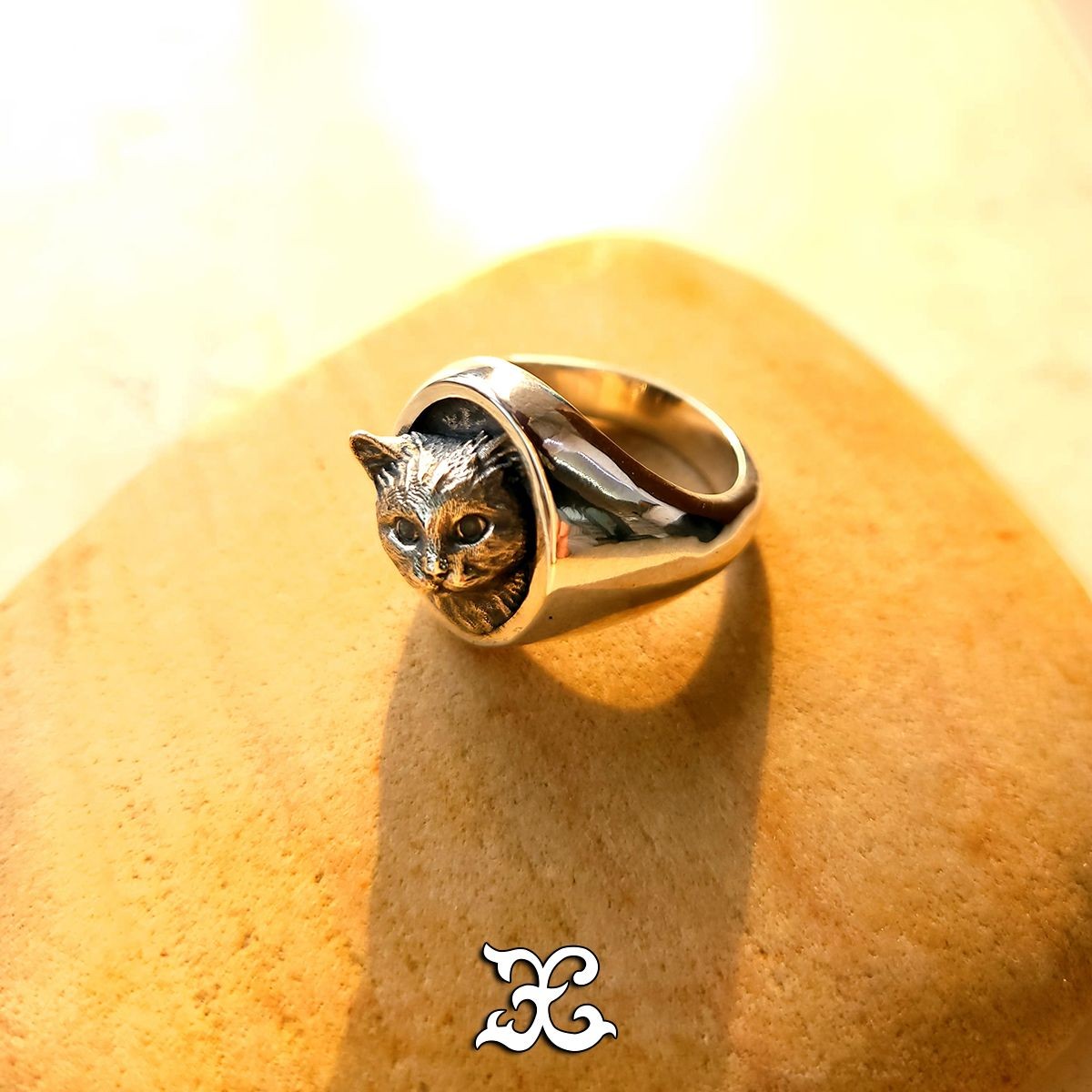 Vintage Cat Relief Ring Adjustable Open Silver Plated Pet Jewelry