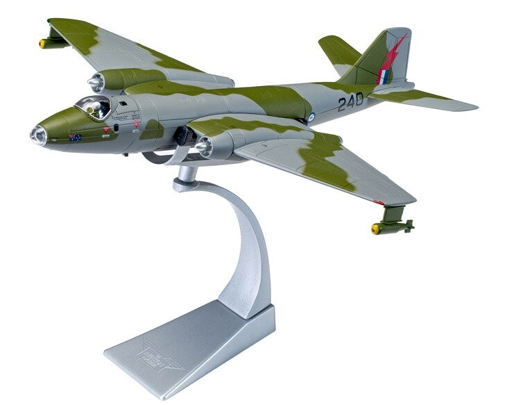 1:72 Corgi GAF Canberra B.20 , South Vietnam,1969 Fighter Diecast Aircraft Model
