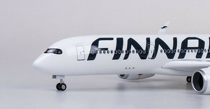 47CM 1:140 FINNAIR AIRBUS A350 Passenger Airplane Landing Gear Resin Plane Model