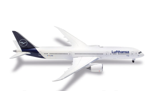 1:500 Herpa Lufthansa BOEING 787-9 Dreamliner Passenger Airplane Diecast Model