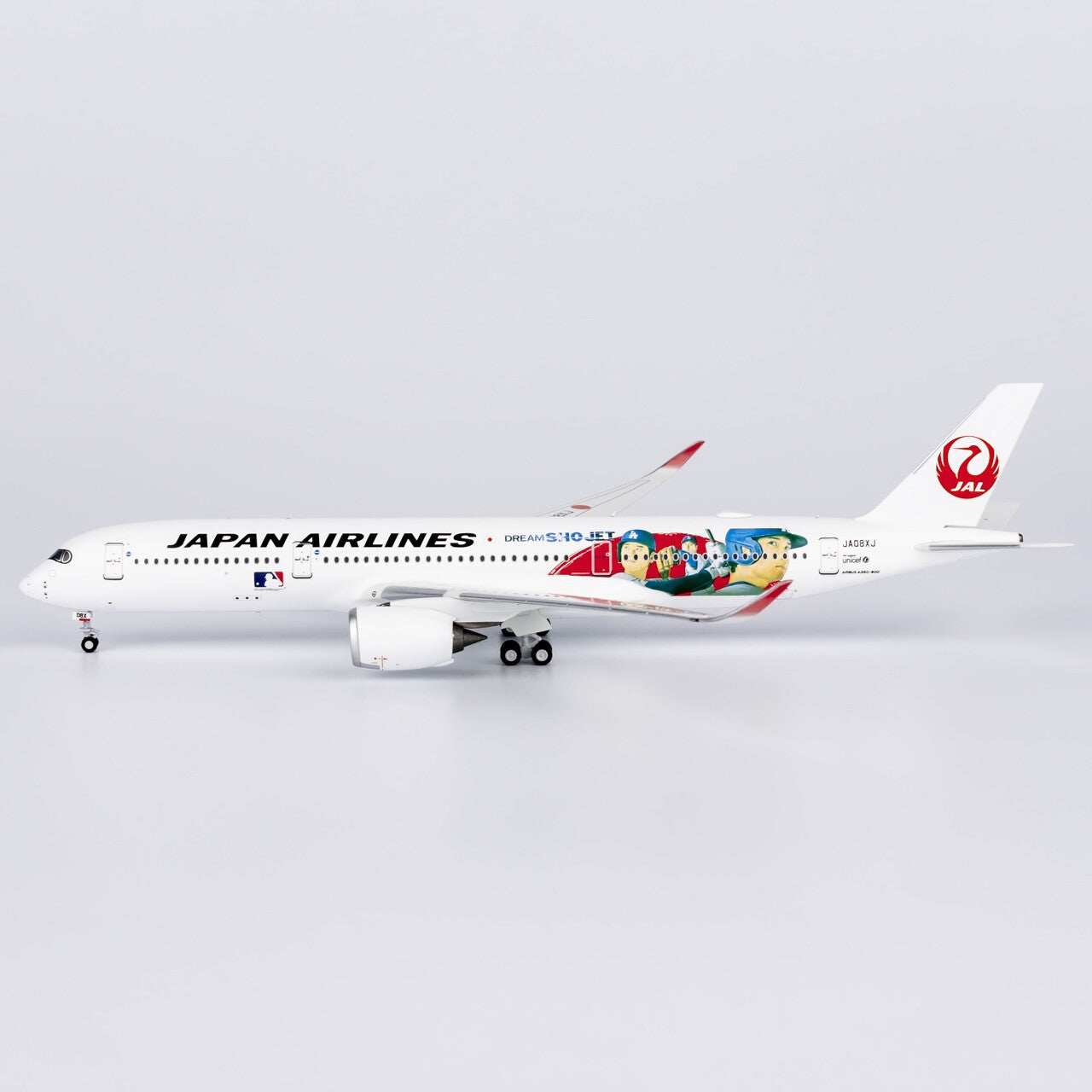 1:400 NGmodels Japan Airlines Airbus A350-900 Passenger Airplane Diecast Model