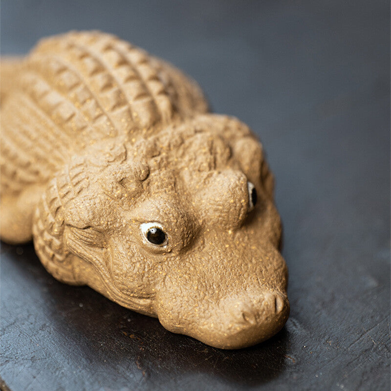 Crocodile Statue Handmade Carved Tea Pet Yixing Zisha Purple Clay Tea Play Small