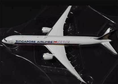 for Phoenix for Singapore Airlines for Boeing B787-10 9V-SCB 1:400 plane Model