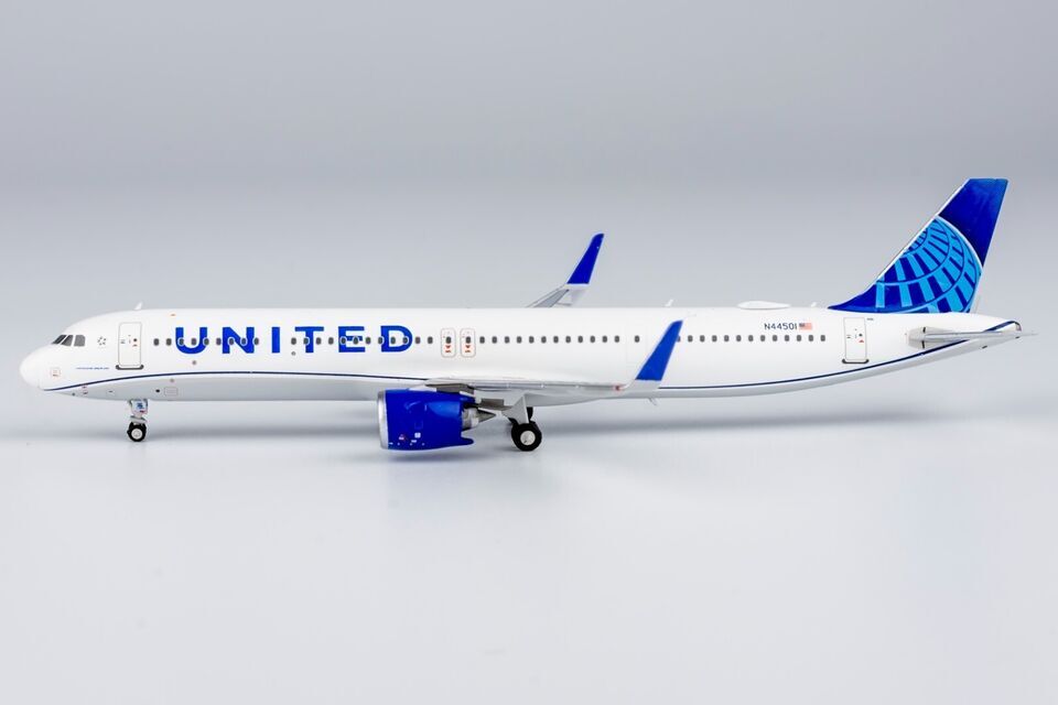 1:400 NG Model UNITED AIRBUS A321neo Passenger Airplane Diecast Aircraft Model