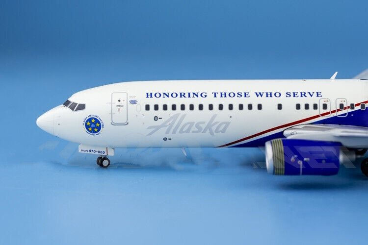 1:200 GeminiJets Alaska BOEING 737-800 Passenger Airplane Diecast Aircraft Model