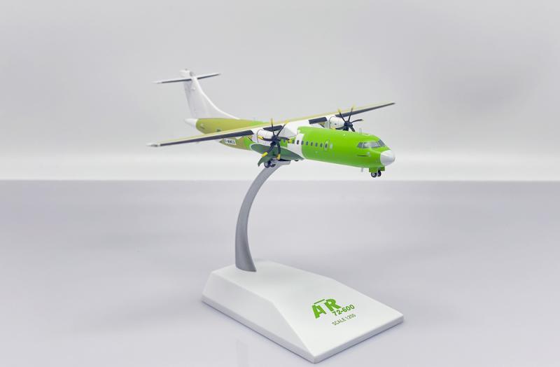 1:200 JC Wings ATR ATR72-600 Passenger Airplane Diecast Aircraft Model