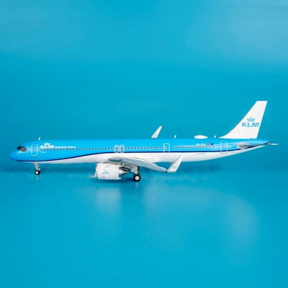 1:200 Geminijets KLM Airbus A321neo Passenger Airplane Diecast Model