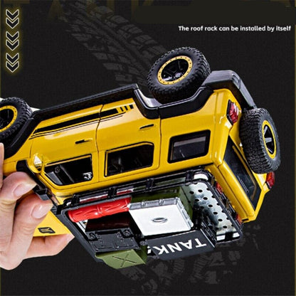 1:24 Diecast Model Car Tank 300 Jeeps Toy Off-road Vehicle Collection Kids Gift