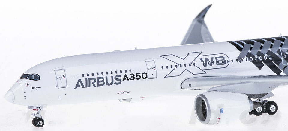1:400 Phoenix AIRBUS A350-900 Passenger Airplane Diecast Aircraft Plane Model
