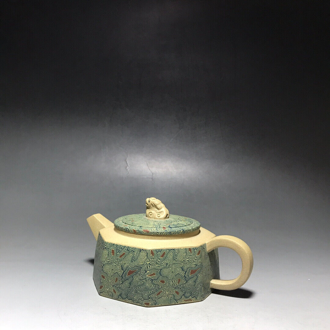 Chinese Yixing Zisha Clay Handmade Exquisite Teapot （八方祥瑞 底款：如图）