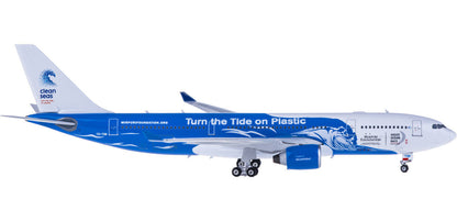 1:400 Phoenix Hi Fly AIRBUS A330-200 Passenger Airplane Diecast Aircraft Model