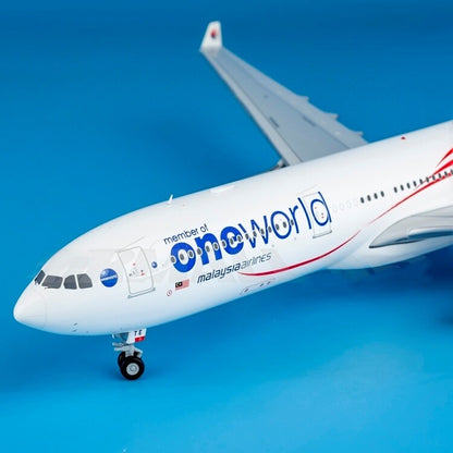 1:200 32CM JC Wings Malaysia Airlines AIRBUS A330-300 Airplane Diecast Model