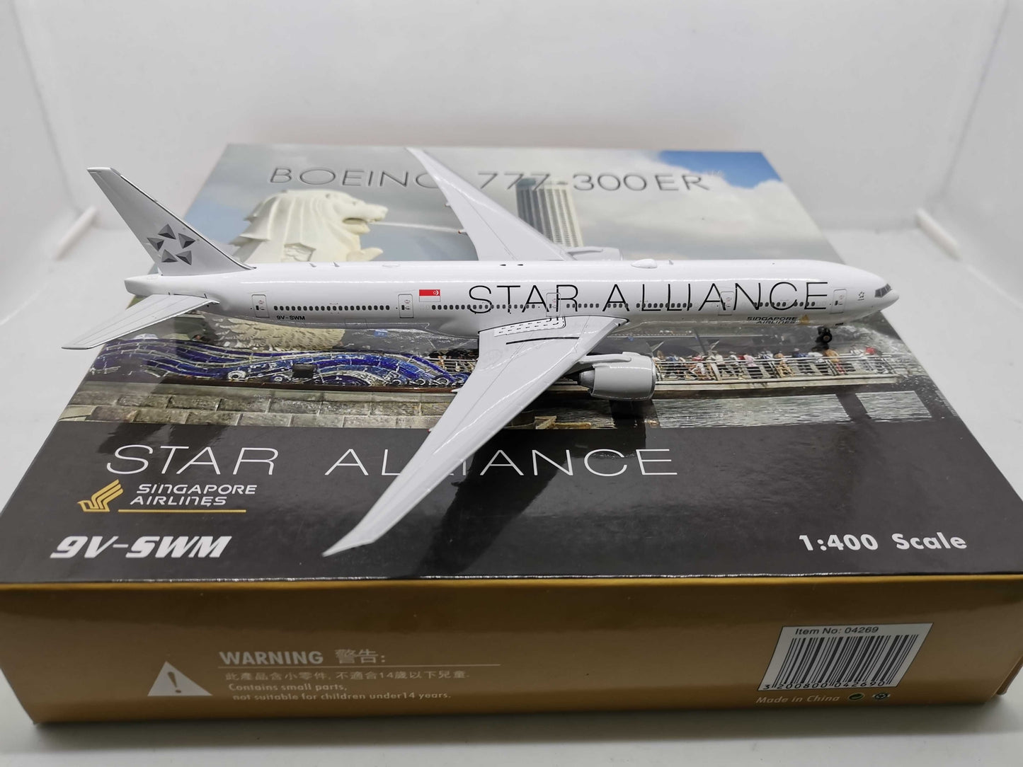 1:400 Phoenix STAR ALLIANCE B777-300ER Airplane Diecast Aircraft Plane Model