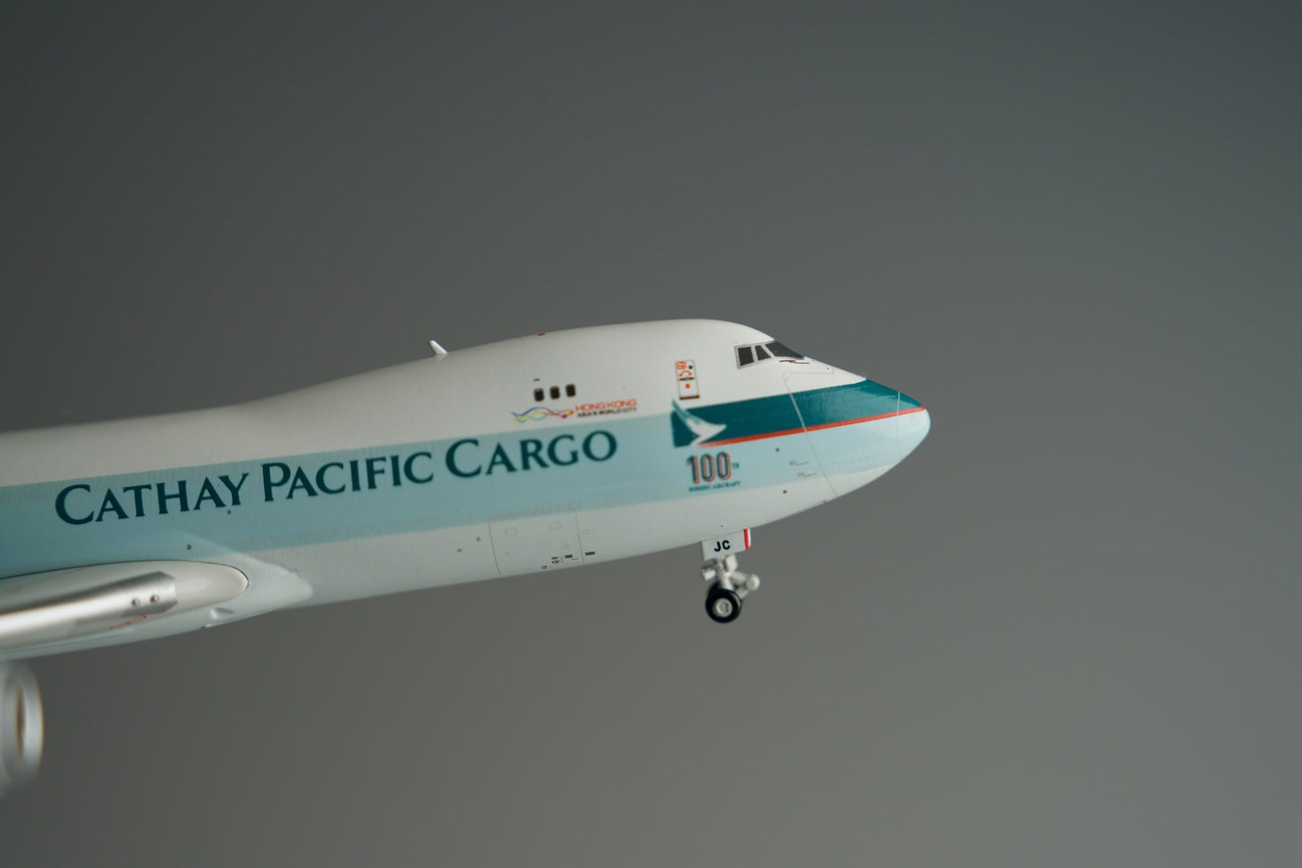 1:400 YY Wings CATHAY PACIFIC CARGO BOEING B747-8F Aircraft Diecast Plane Model